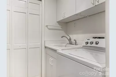325 Stratfordshire Drive, Matthews, NC 28105 - Photo 26
