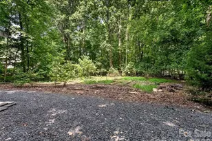 325 Stratfordshire Dr, Matthews, NC 28105 - Photo 42