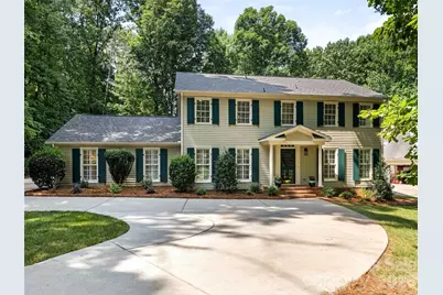 325 Stratfordshire Drive, Matthews, NC 28105 - Photo 1