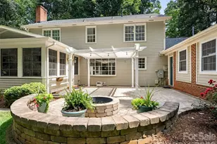 325 Stratfordshire Dr, Matthews, NC 28105 - Photo 36