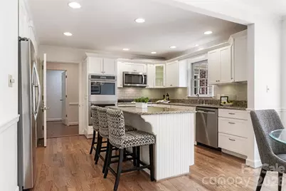 325 Stratfordshire Drive, Matthews, NC 28105 - Photo 16