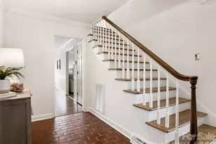325 Stratfordshire Dr, Matthews, NC 28105 - Photo 6