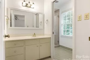 325 Stratfordshire Dr, Matthews, NC 28105 - Photo 28