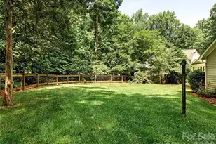325 Stratfordshire Dr, Matthews, NC 28105 - Photo 38
