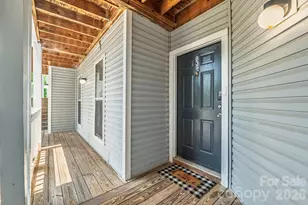 11 Hamiltons Bay Ct, Clover, SC 29710 - Photo 4