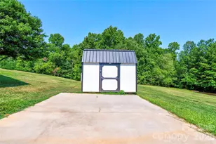 3010 Eaker Dr, Cherryville, NC 28021 - Photo 44