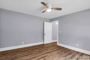 112 Resort St, Hendersonville, NC 28792 - Photo 26