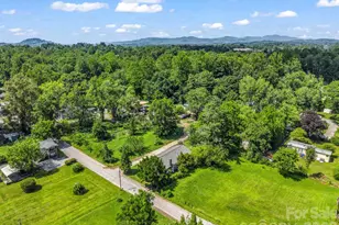 112 Resort St, Hendersonville, NC 28792 - Photo 42