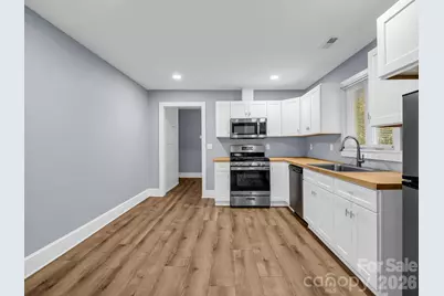 112 Resort Street #6, Hendersonville, NC 28792 - Photo 16