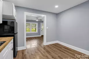 112 Resort St, Hendersonville, NC 28792 - Photo 20
