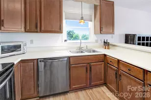 105 Toxaway Vws Dr, Lake Toxaway, NC 28747 - Photo 14