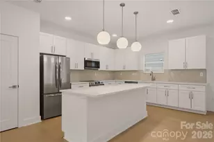 9326 Horseshoe Bend Dr, Charlotte, NC 28215 - Photo 6