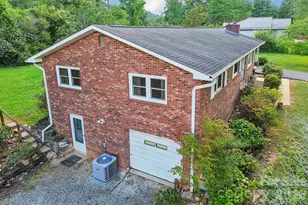 3157 Florida Dr, Hendersonville, NC 28792 - Photo 4
