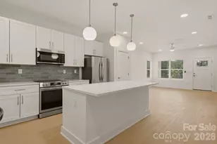 9330 Horseshoe Bend Dr, Charlotte, NC 28215 - Photo 8