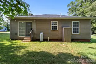 2224 Catawba Heights, Lincolnton, NC 28092 - Photo 4