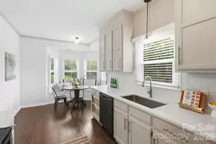 2552 Middlebridge Ln, Charlotte, NC 28270 - Photo 14