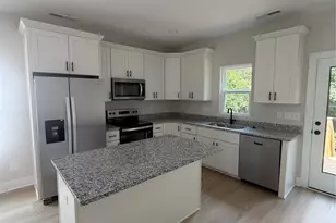 212 N Yadkin Ave, Spencer, NC 28159 - Photo 8