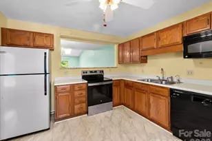 3404 Florham Pl, Asheville, NC 28806 - Photo 6