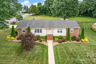 1508 Mt Vernon Ave, Statesville, NC 28677 - Photo 1