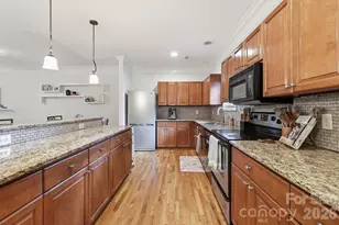 4311 Laurel Hill Ln, Charlotte, NC 28217 - Photo 8
