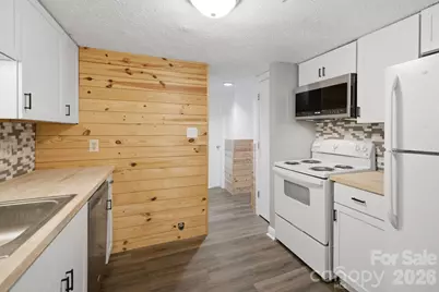 1050 21st Avenue NW #6, Hickory, NC 28601 - Photo 16