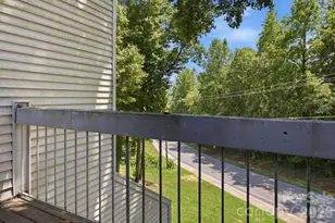 1050 21st Ave NW, Hickory, NC 28601 - Photo 10