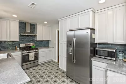 17 Rhododendron Place, Asheville, NC 28805 - Photo 10