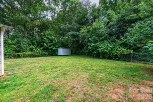 2729 Horseford Rd, Lenoir, NC 28645 - Photo 10
