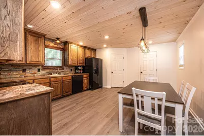 2729 Horseford Road, Lenoir, NC 28645 - Photo 16