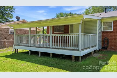 6805 Ellendale Drive, Charlotte, NC 28217 - Photo 24