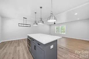6319 Thermal Rd, Charlotte, NC 28211 - Photo 12