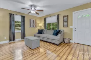 18 McTindal Cir, Asheville, NC 28803 - Photo 6