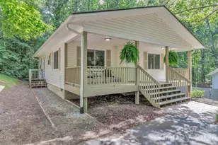 18 McTindal Cir, Asheville, NC 28803 - Photo 2