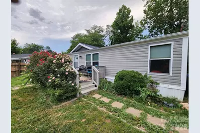 345 Hyatt Street, Waynesville, NC 28786 - Photo 2