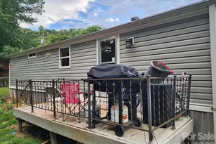 345 Hyatt St, Waynesville, NC 28786 - Photo 14