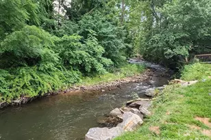 345 Hyatt St, Waynesville, NC 28786 - Photo 16