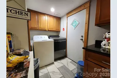 345 Hyatt Street, Waynesville, NC 28786 - Photo 6