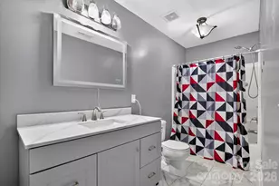 442 Tribune Dr, Charlotte, NC 28214 - Photo 18