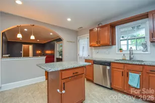 704 Lancaster Ave, Monroe, NC 28112 - Photo 16