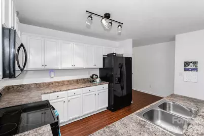 135 Mossy Pond Road, Statesville, NC 28677 - Photo 6