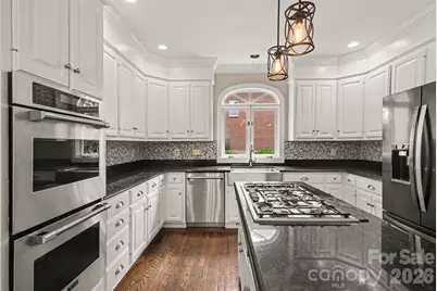 9408 Sardis Glen Drive, Matthews, NC 28105 - Photo 14