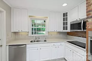 4307 Glenfall Ave, Charlotte, NC 28210 - Photo 10