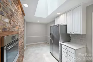4307 Glenfall Ave, Charlotte, NC 28210 - Photo 12