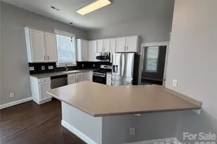 7416 Lochrein Rdg Dr, Huntersville, NC 28078 - Photo 8