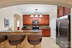 40 Hyannis Dr, Asheville, NC 28804 - Photo 18