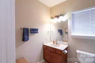 40 Hyannis Dr, Asheville, NC 28804 - Photo 22