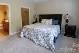 40 Hyannis Dr, Asheville, NC 28804 - Photo 14