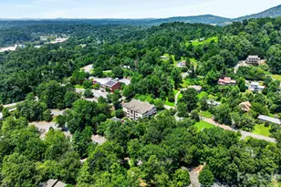 40 Hyannis Dr, Asheville, NC 28804 - Photo 8