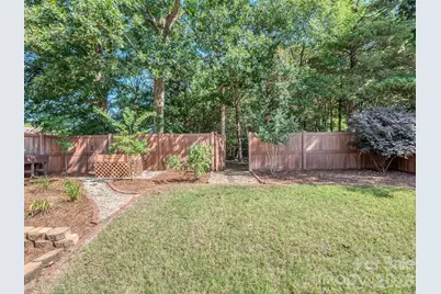 13050 Planters Row Drive, Charlotte, NC 28278 - Photo 26