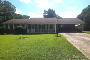 192 Sigmon Rd, Statesville, NC 28677 - Photo 1